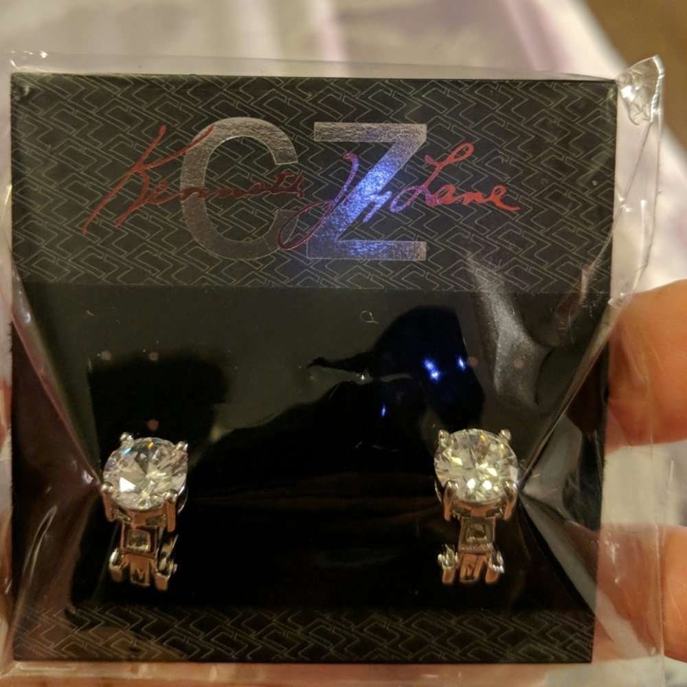 💎CZ byKenneth Jay Lane 💎 clip on solitaires